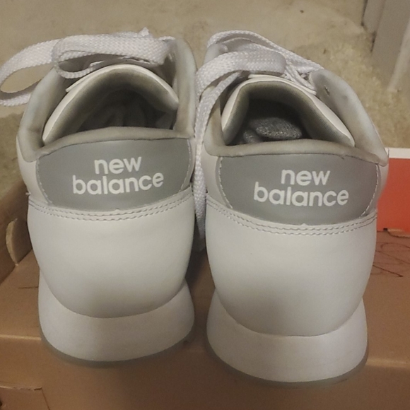 Shoes - Picture 3 of 4